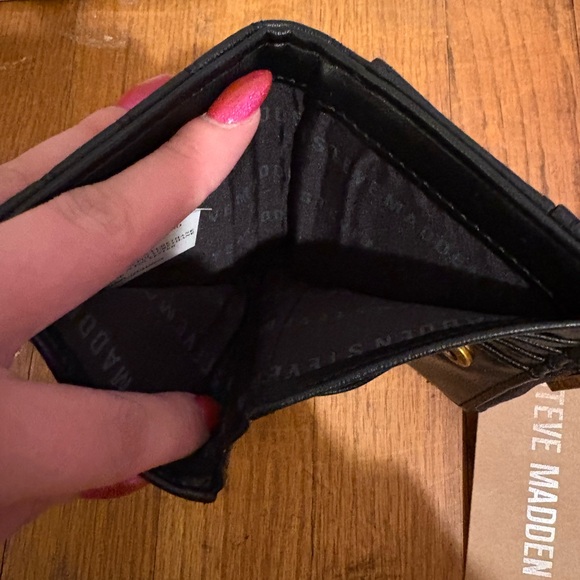 NWT Steve Madden Black Quilted Wallet - Picture 5 of 5
